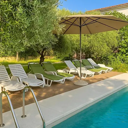 Domus Maria With Swimming Pool And Free Parking Nyaraló Banjole