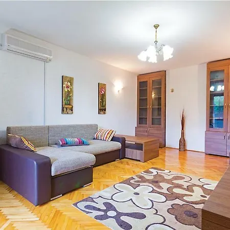 Domus Maria With Swimming Pool And Free Parking